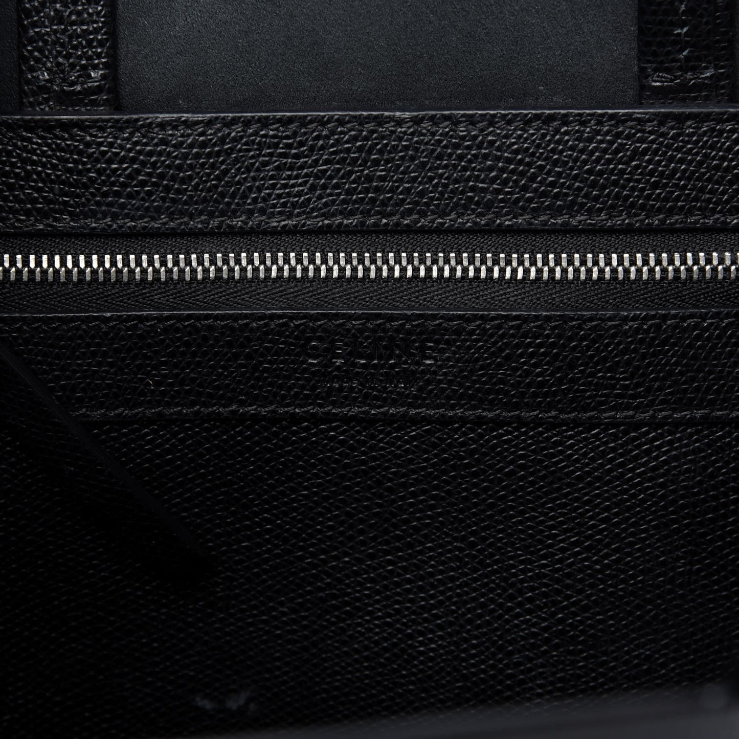Grained Calfskin Small Vertical Cabas Black
