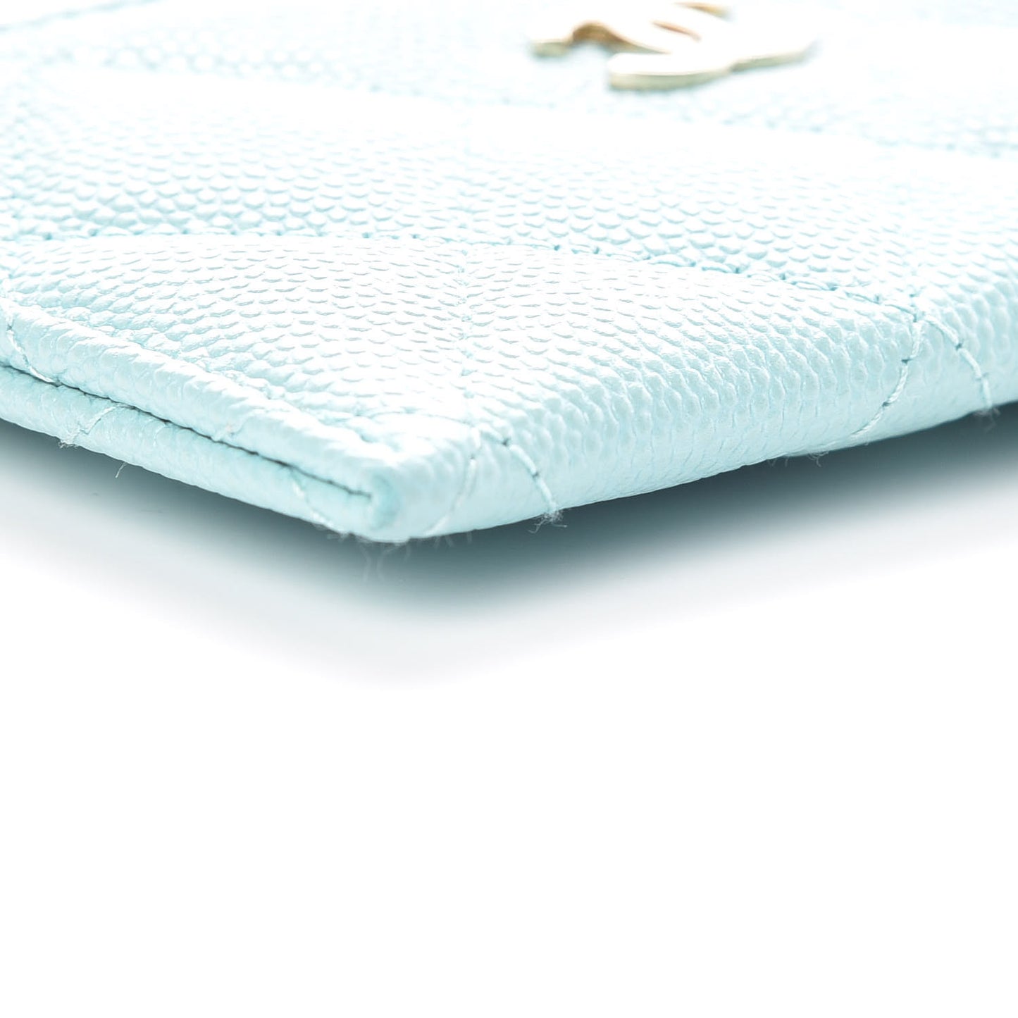Caviar Quilted Card Holder Light Blue