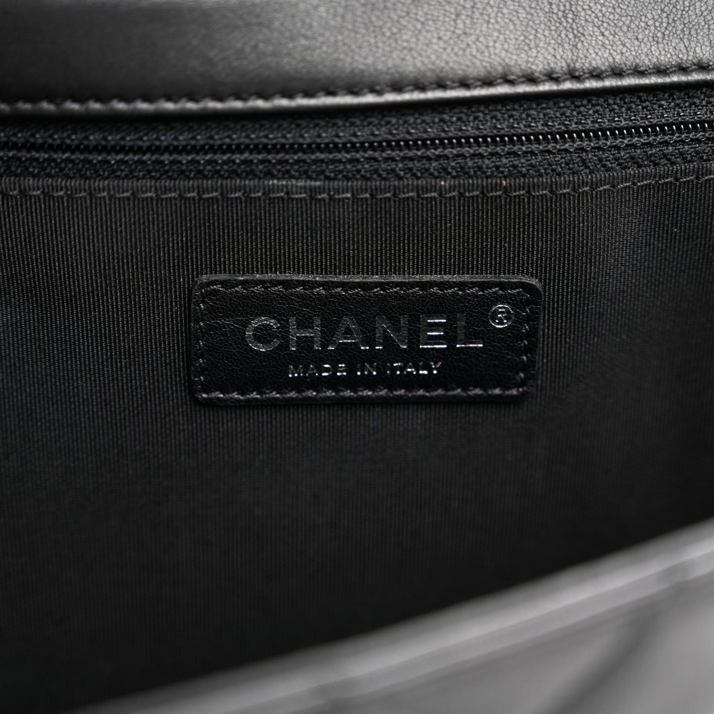 Lambskin Quilted Jumbo Cuba Color Flap Black