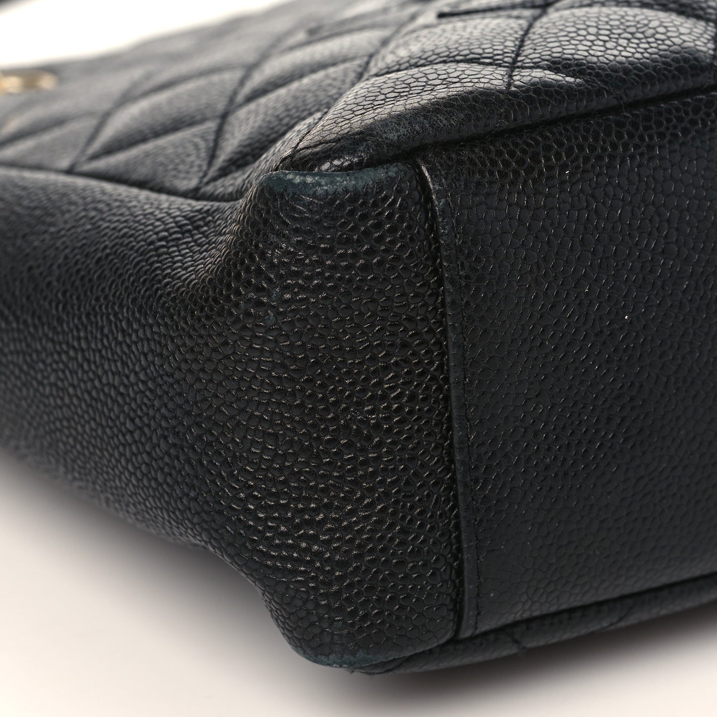 Caviar Quilted Petit Shopping Tote PST Black