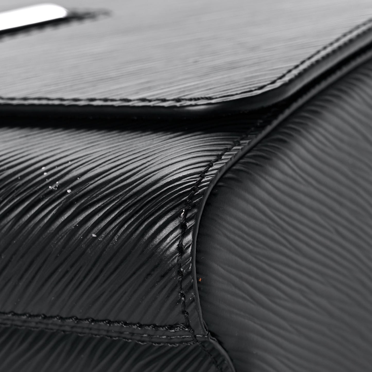 Epi Twist Shoulder Bag MM Black Pink