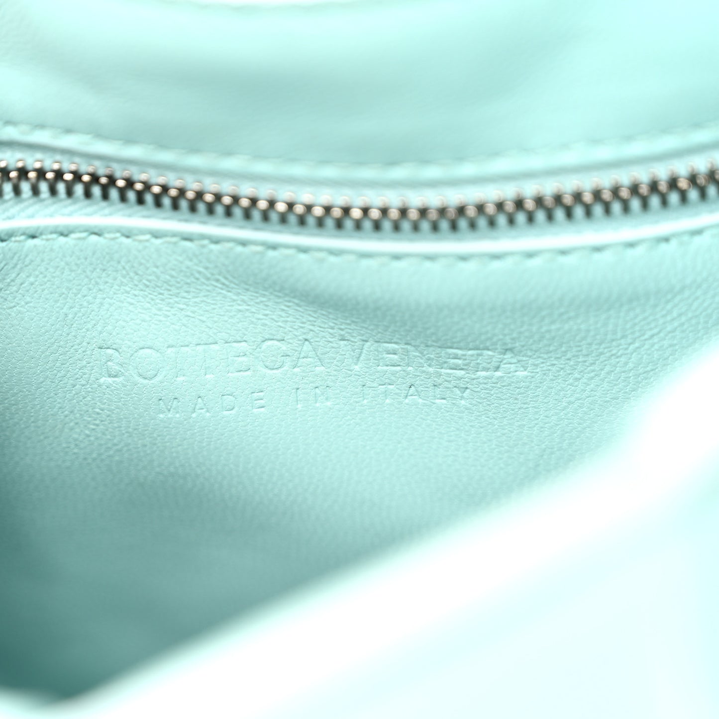 Lambskin Maxi Intreccio Padded Chain Cassette Crossbody Bag Spearmint