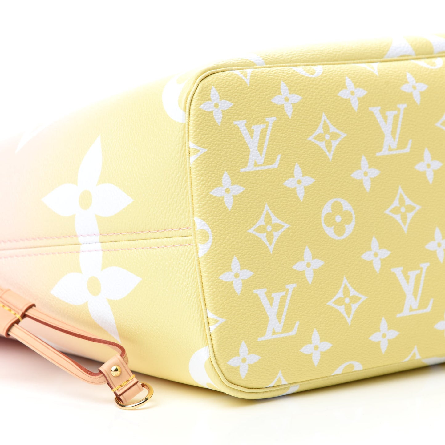 Monogram Giant By The Pool Neverfull MM Light Pink