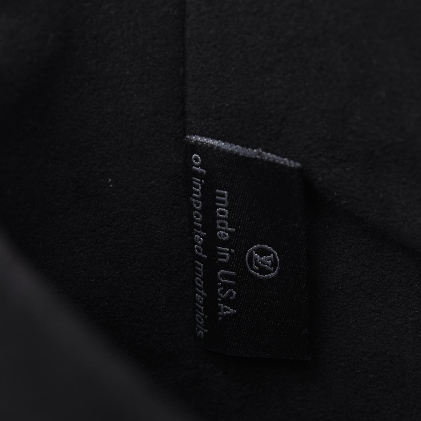Reverse Monogram Pochette Metis