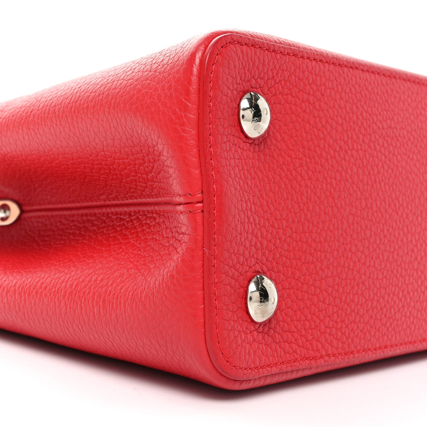 Taurillon Snakeskin Capucines PM Rubis