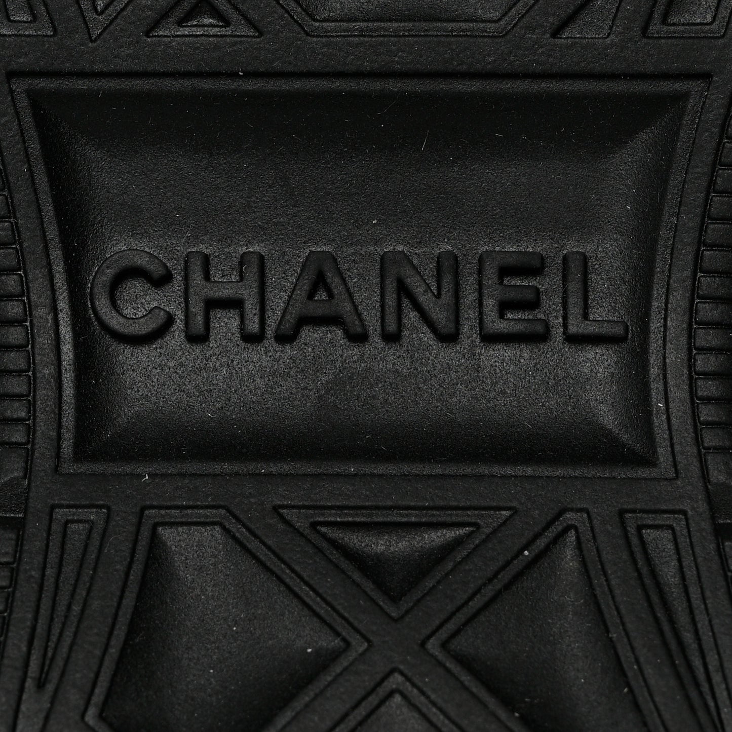 Velvet Calfskin Mixed Fibers CC Sneakers 38 Black