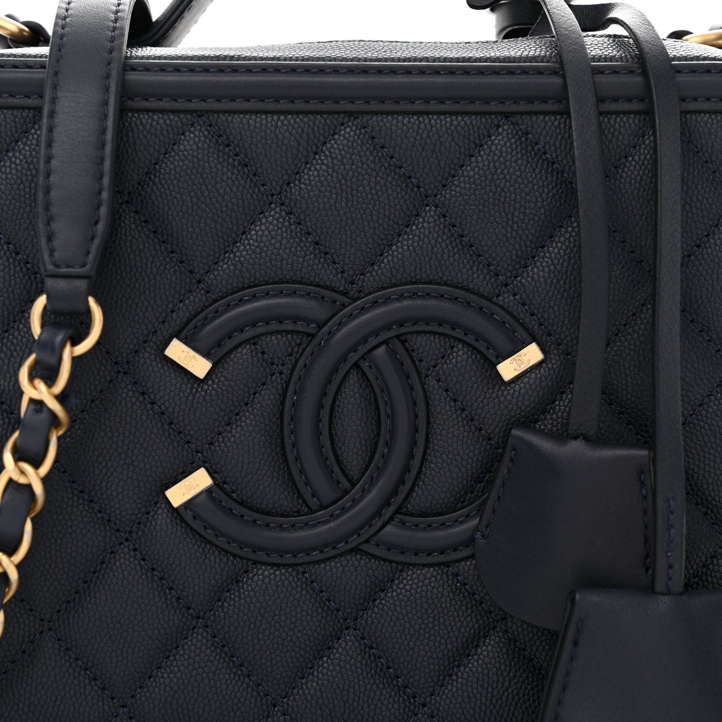 Caviar Quilted Medium CC Filigree Vanity Case Navy
