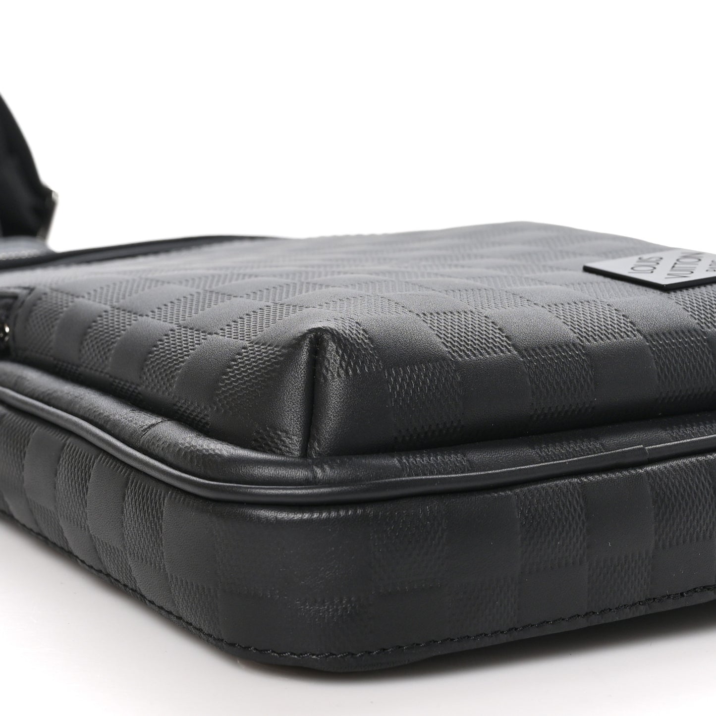 Damier Infini Avenue Sling Bag NM Onyx