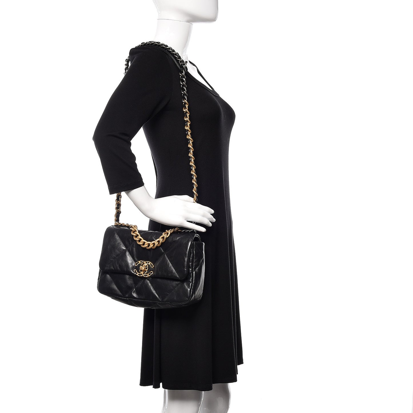 Goatskin Quilted Medium 19 Flap Black