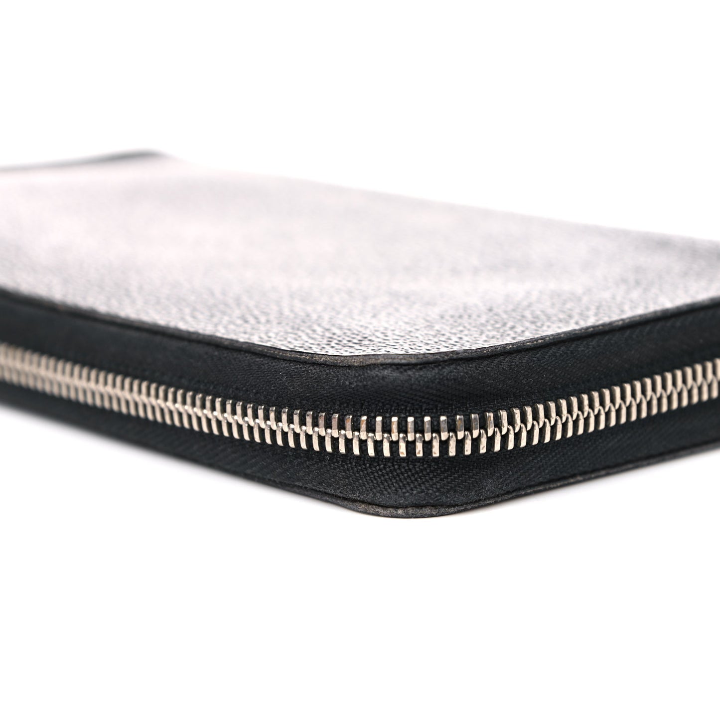 Damier Graphite Zippy Organizer Wallet