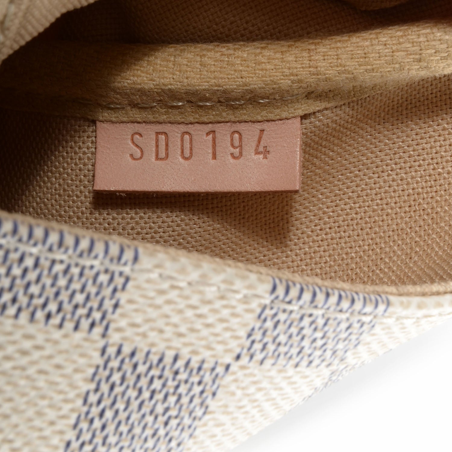 Louis Vuitton Damier Azur Favorite MM 8 of 8