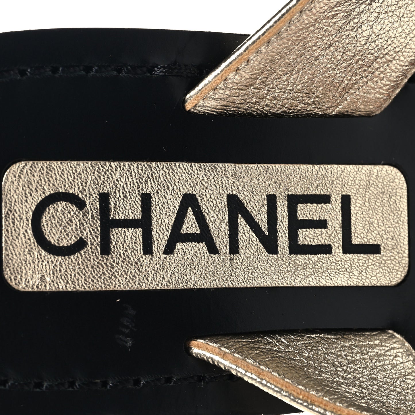 Metallic Laminated Goatskin Grosgrain Bow Pearl Thong Sandals 37 Gold