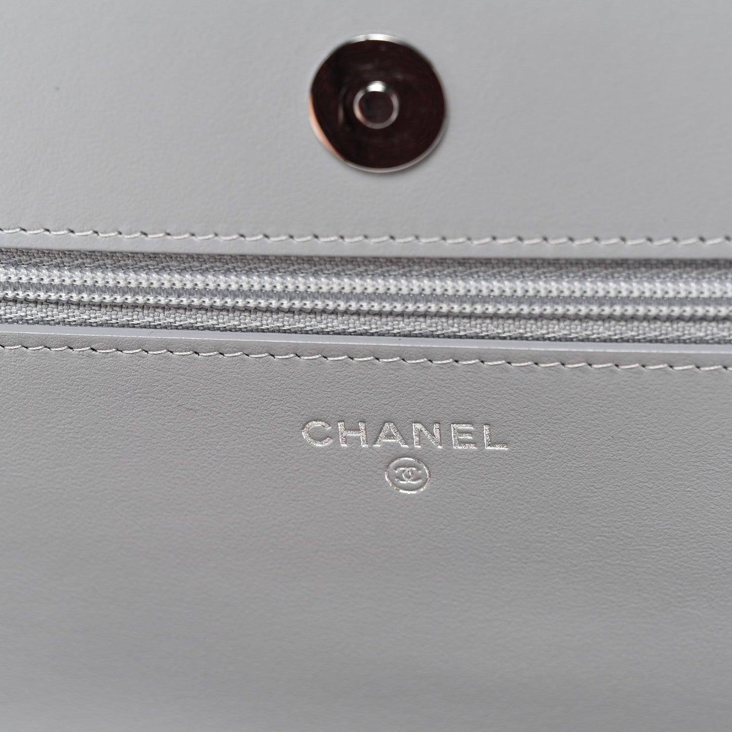Caviar Quilted Boy Wallet On Chain WOC Grey