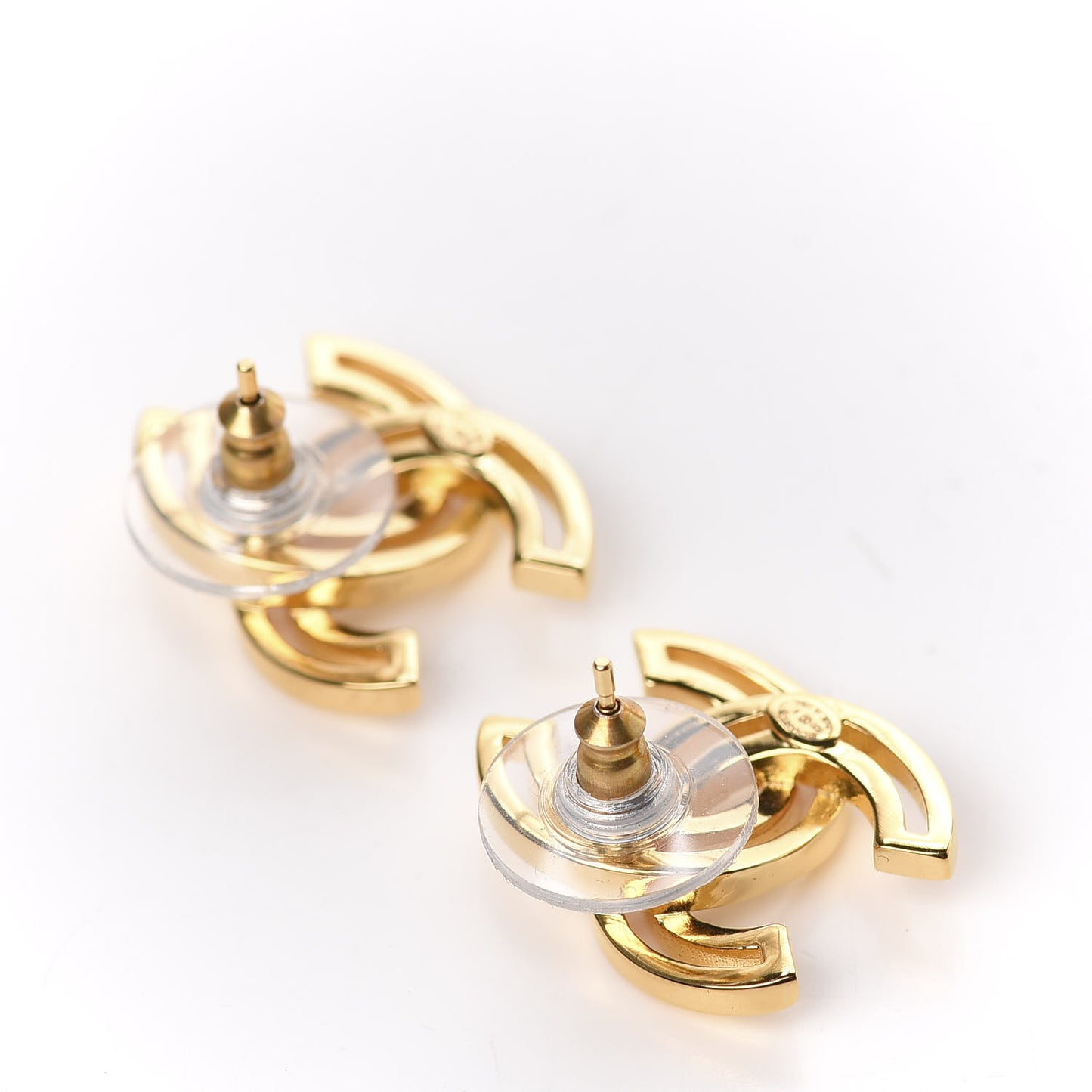 Metal Obazine CC Earrings Gold