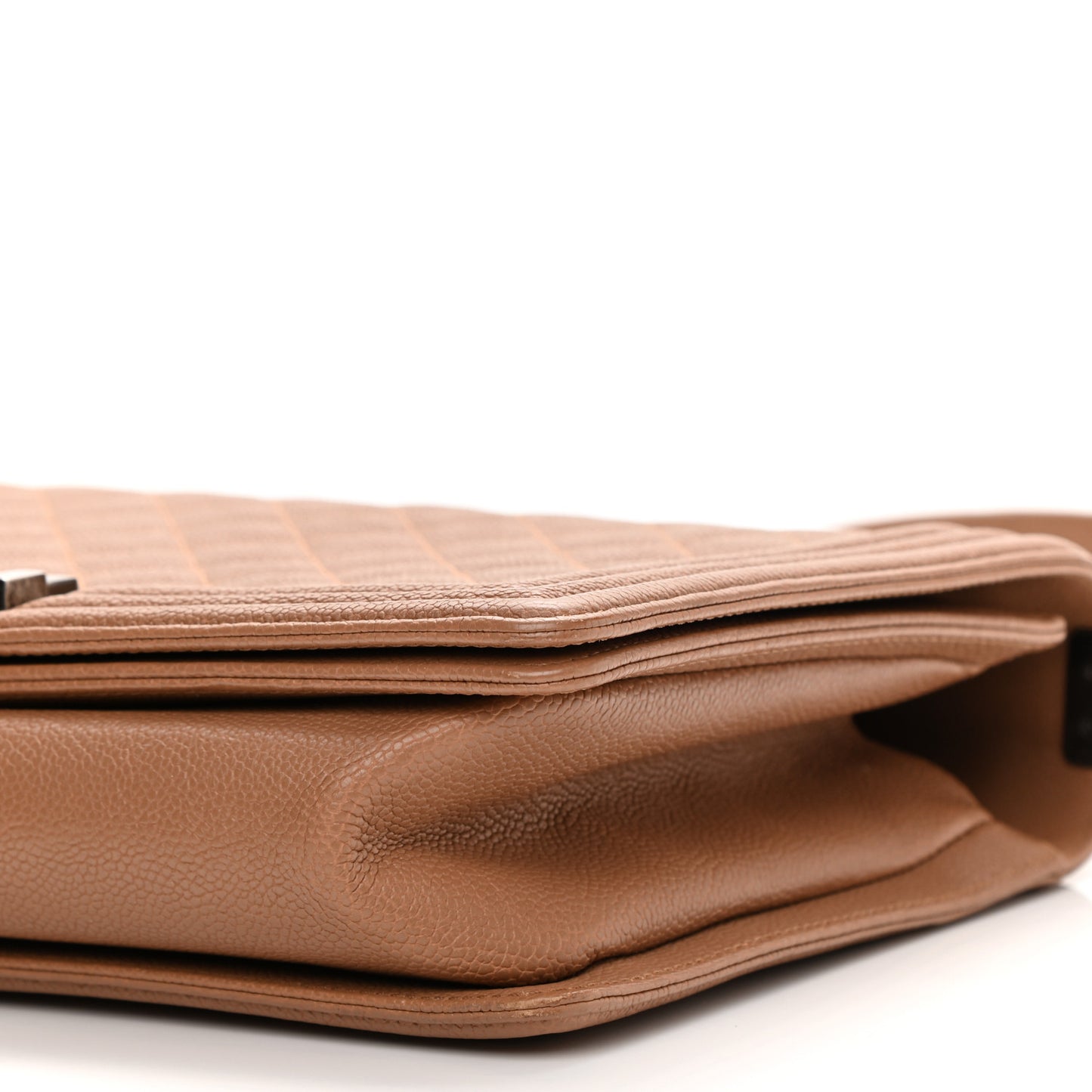 Caviar Quilted New Medium Boy Flap Camel