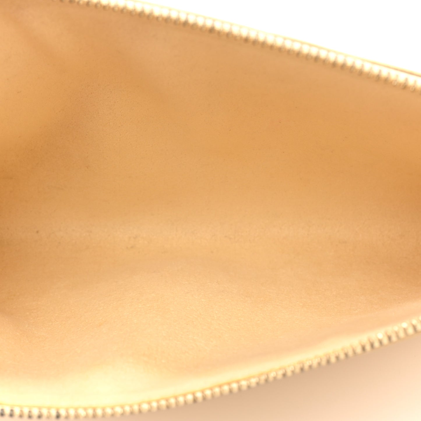 Epi Pochette Accessories 24 Vanilla