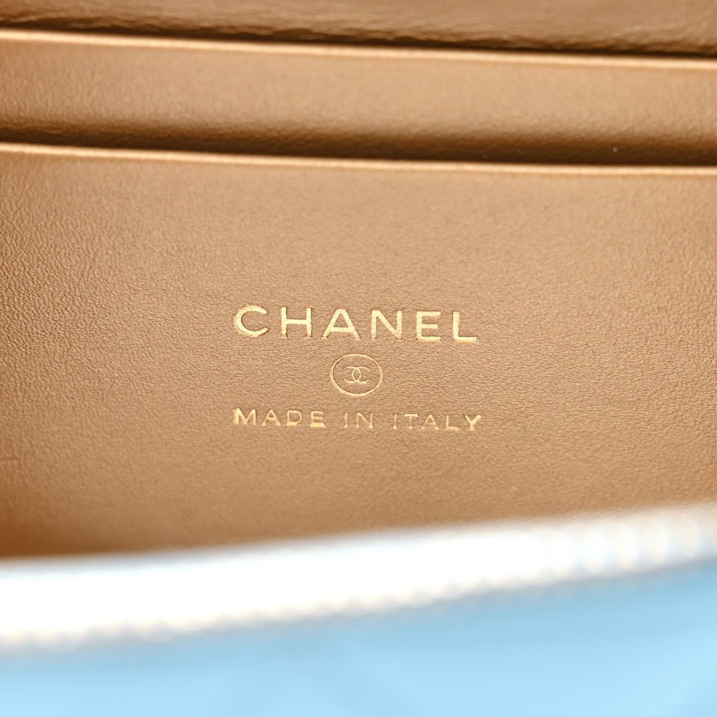 Lambskin Quilted Pearl Crush Small Vanity Case With Chain Light Blue