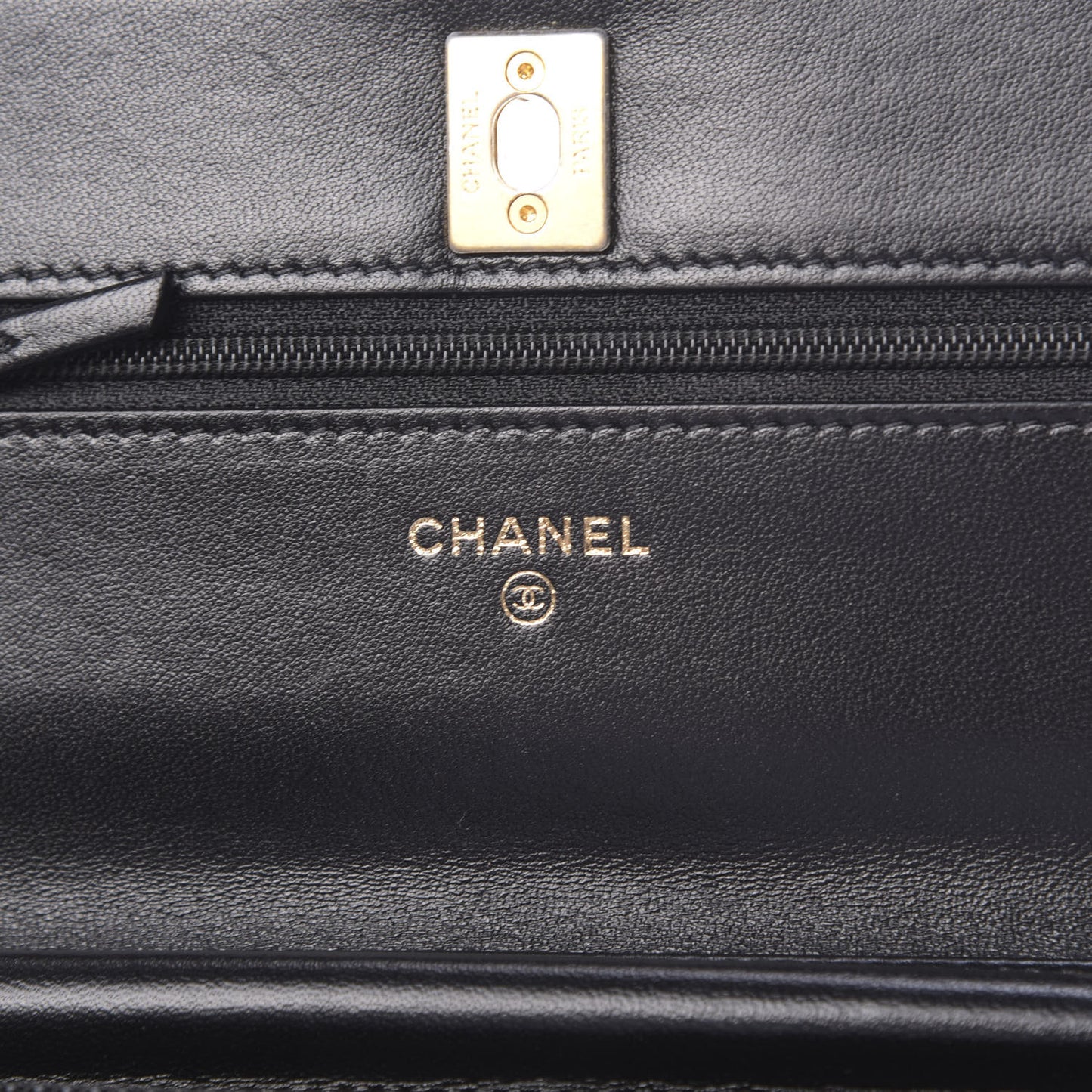Lambskin Quilted CC Pearl Crush Wallet on Chain WOC Black