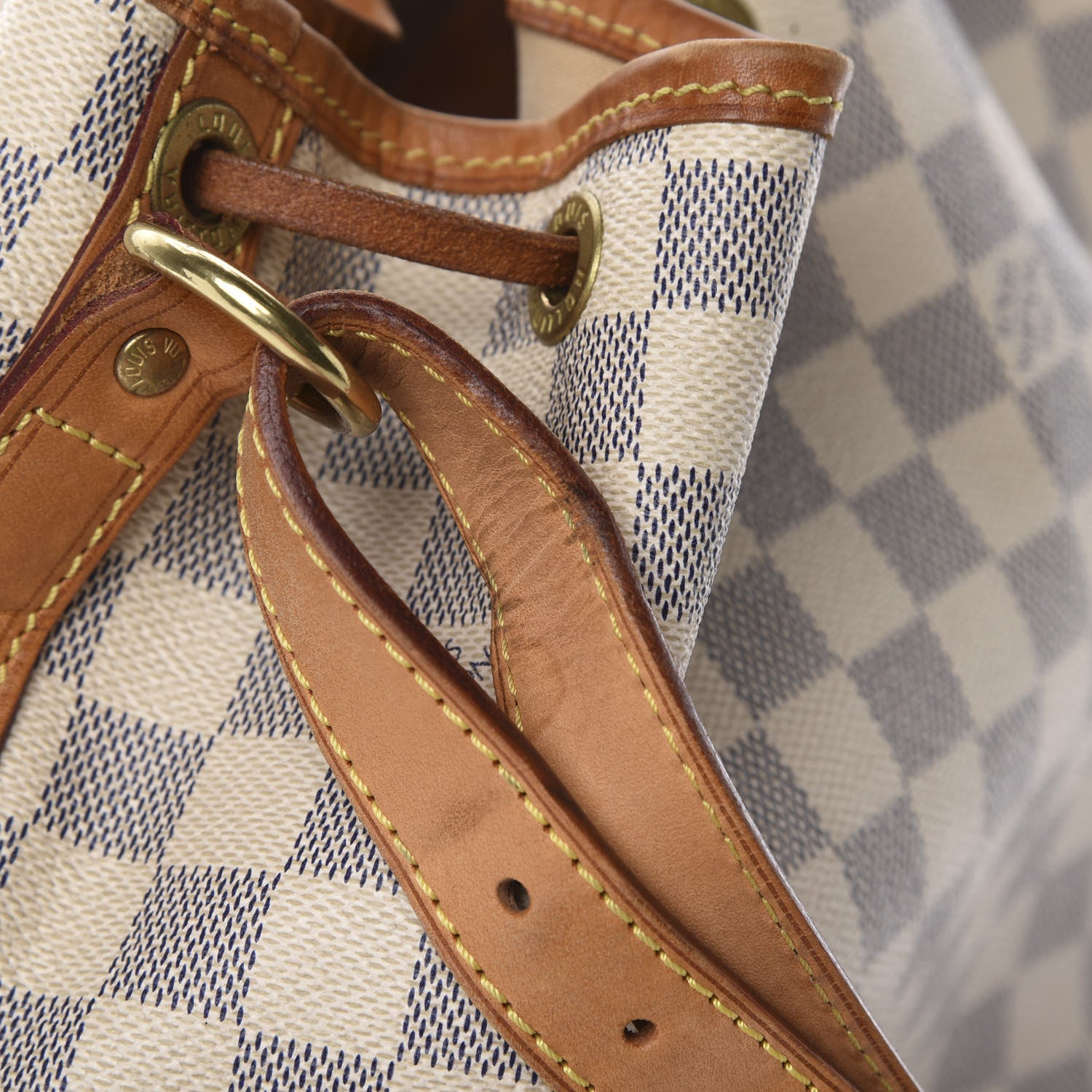 Louis Vuitton Damier Azur Noe 19 of 20