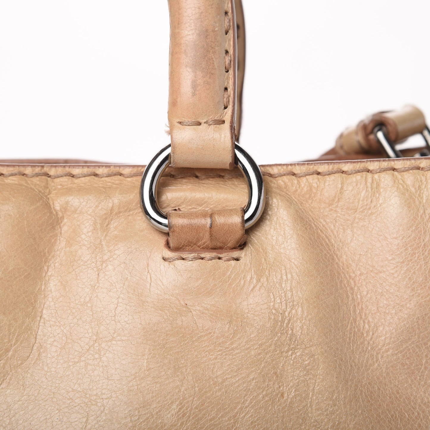 Vitello Shine Tote Cammeo