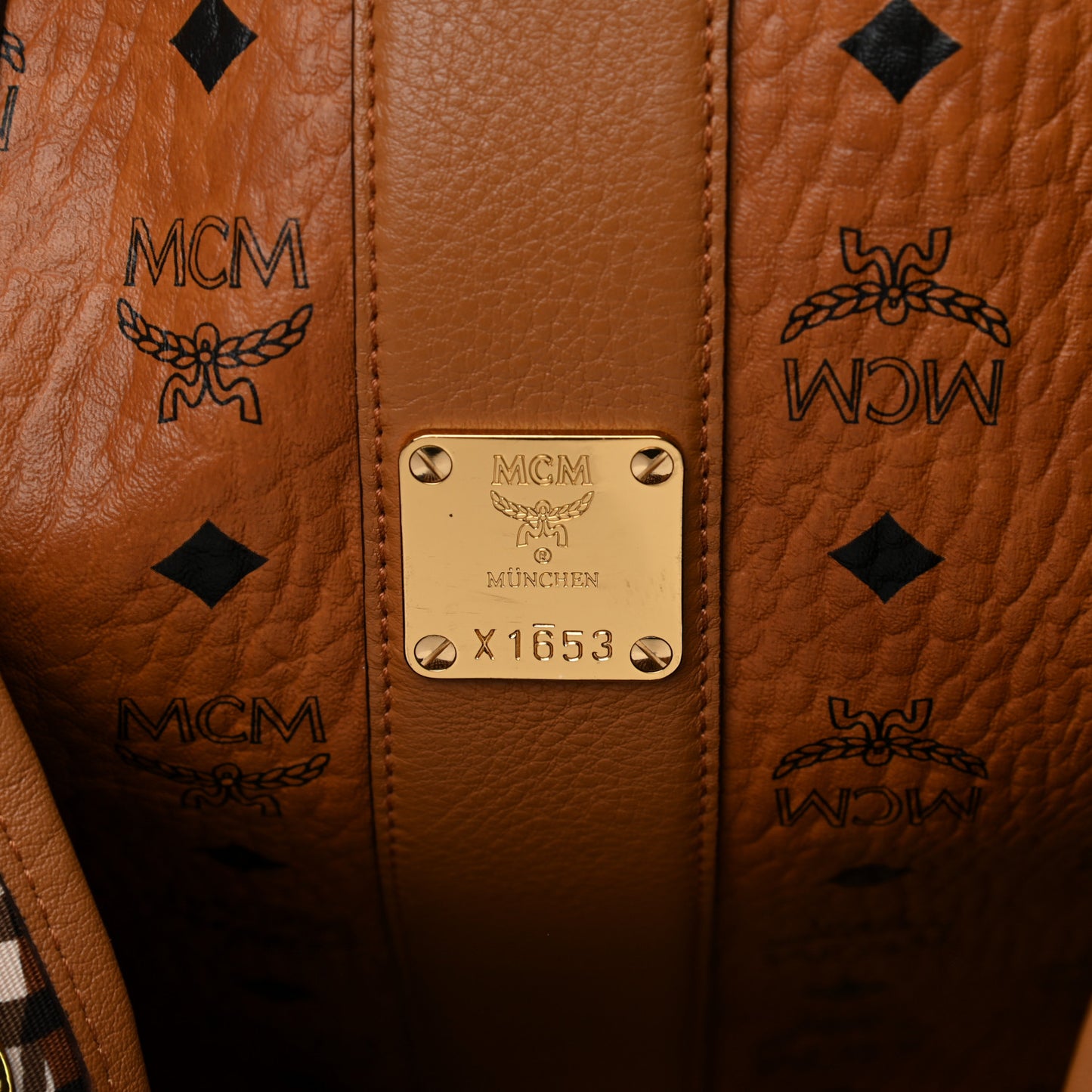 Visetos Medium Liz Reversible Shopper Tote Cognac