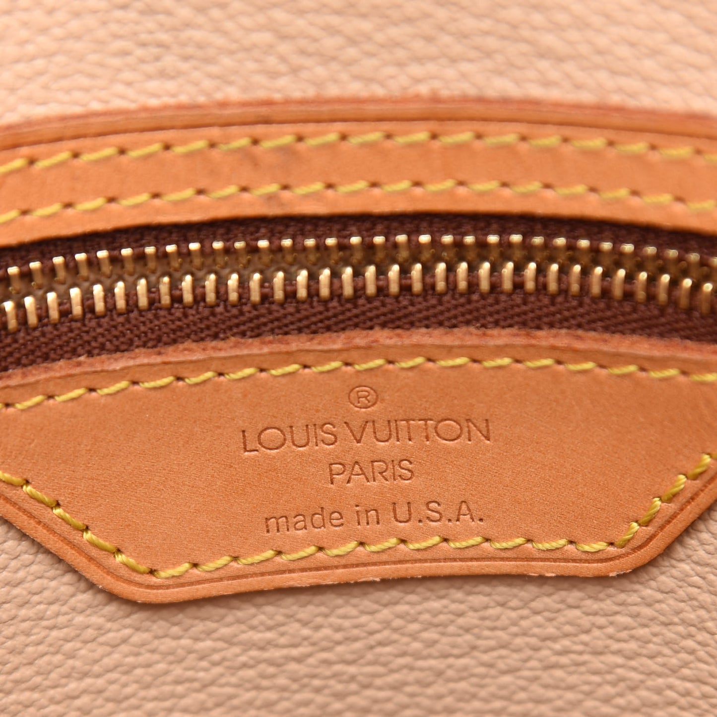 Monogram Petit Bucket 23