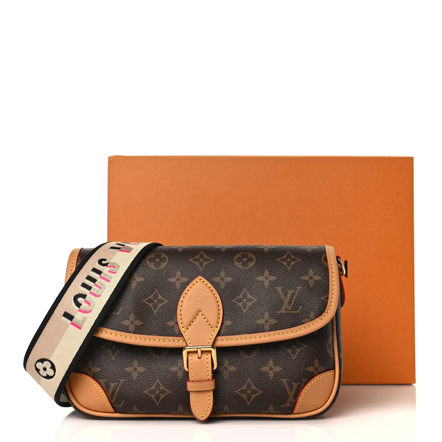Monogram Diane Black