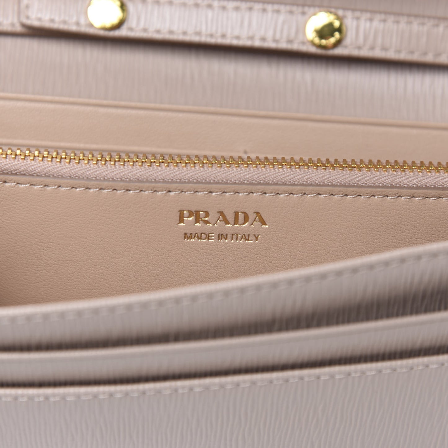 Vitello Move Chain Wallet Cammeo