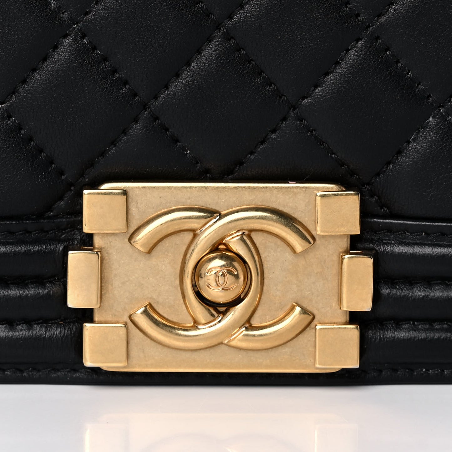 Lambskin Quilted Medium Boy Flap Black