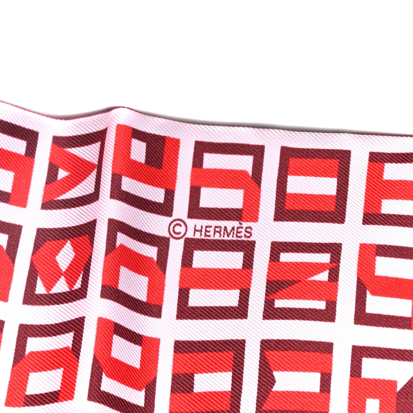 Silk Lettres Et Pois Maxi Twilly Cut Bordeaux Rouge Rose