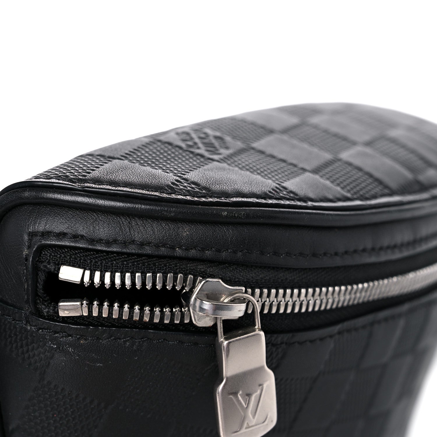 Louis Vuitton Damier Infini Campus BumBag Black 13 of 14