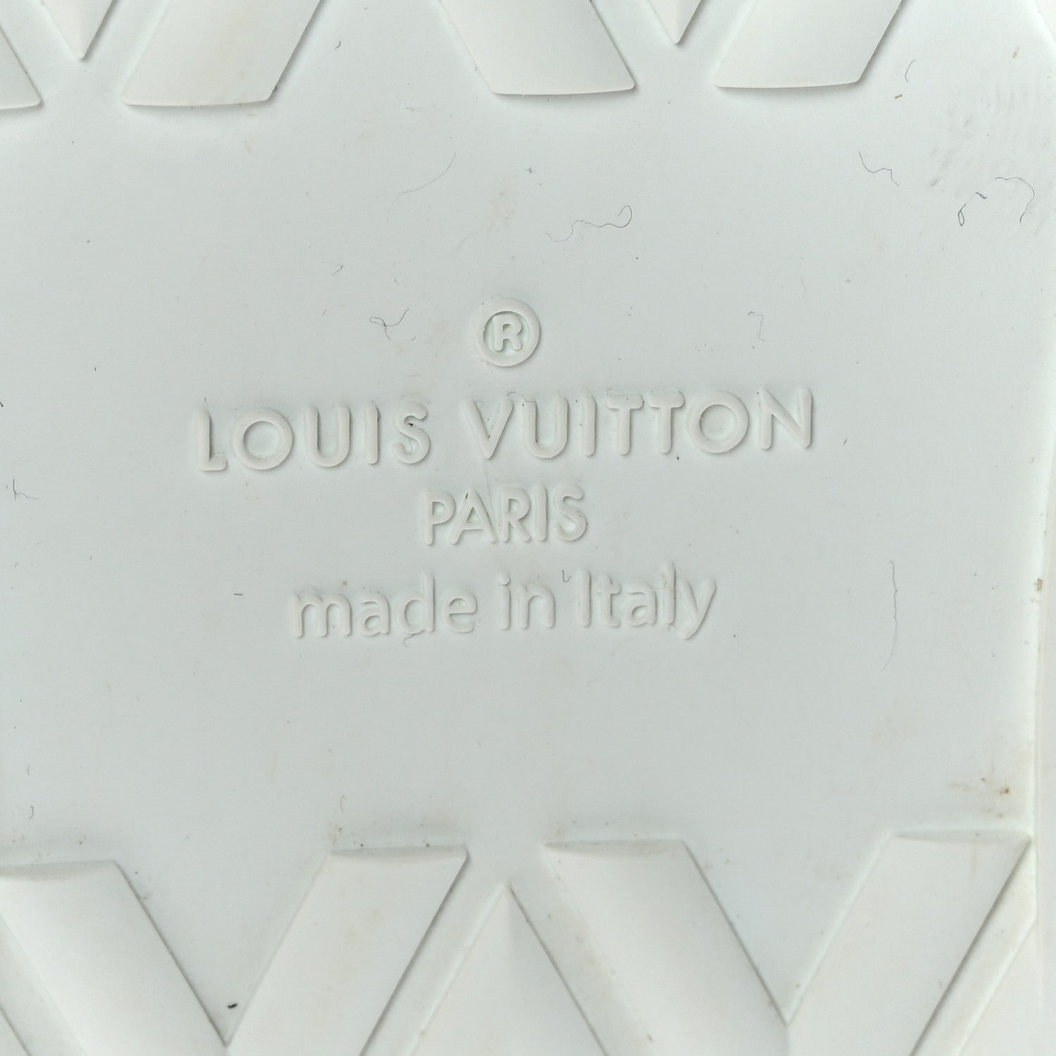 Louis Vuitton Metallic Patent Calfskin Embossed Damier Mens High Top Sneakers 7 Grey 8 of 8