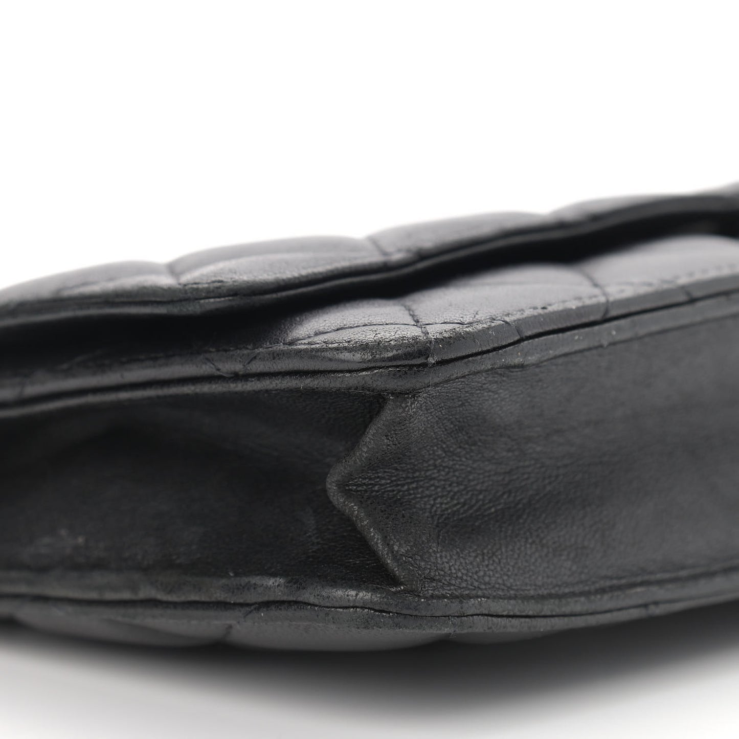 Lambskin Quilted Wallet On Chain WOC Black