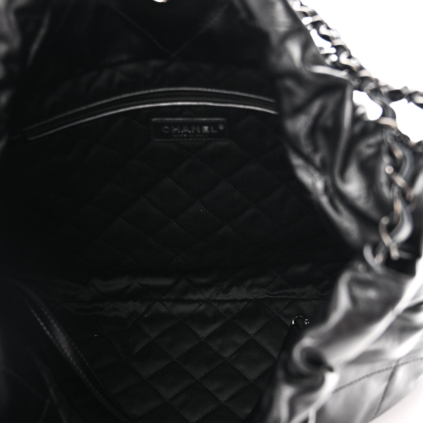 Shiny Calfskin Quilted Chanel 22 So Black