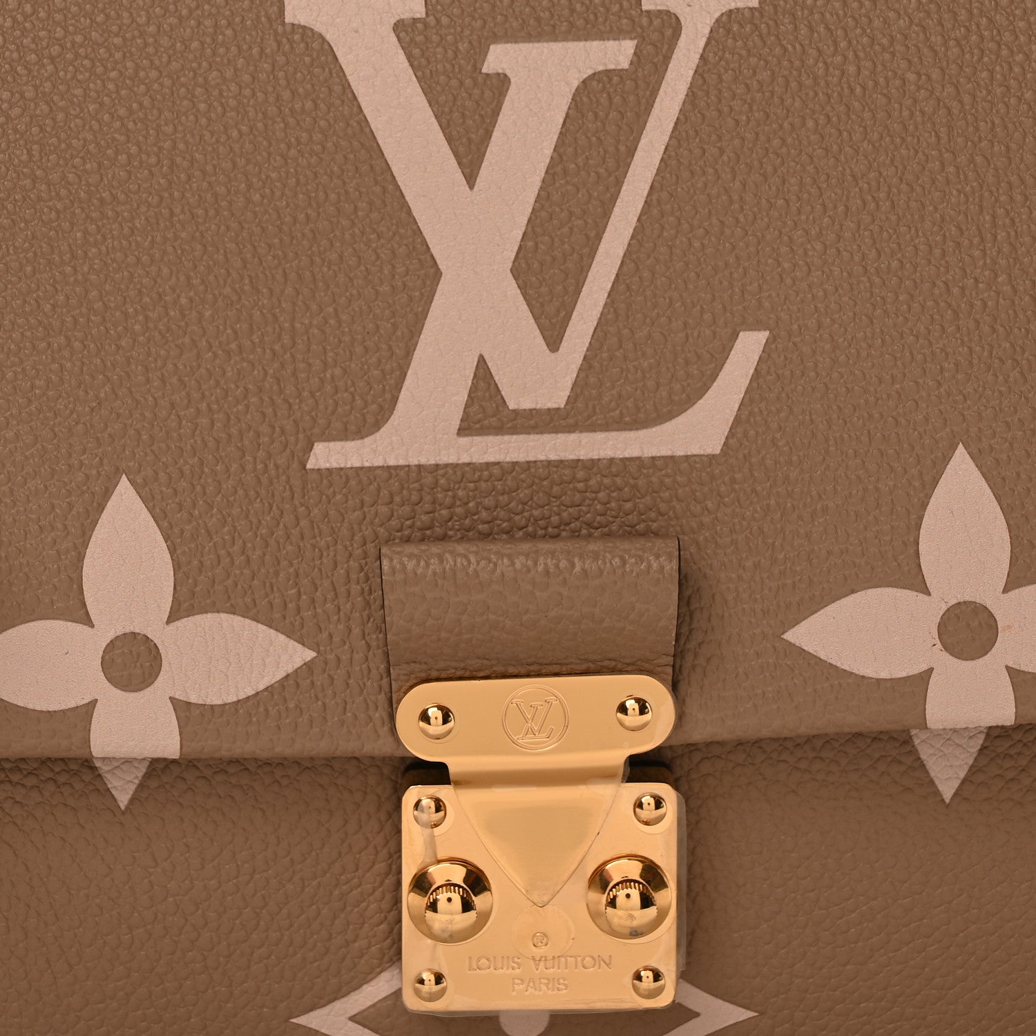 Louis Vuitton Empreinte Monogram Giant Madeleine MM Dove Grey Beige 7 of 10
