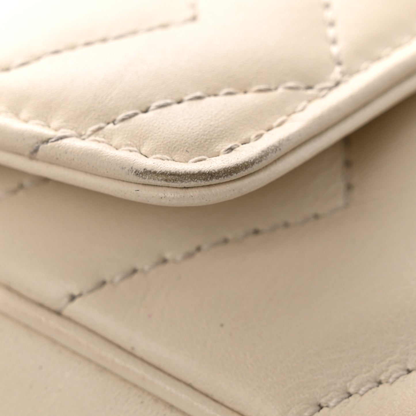 Calfskin Matelasse Super Mini GG Marmont Shoulder Bag White