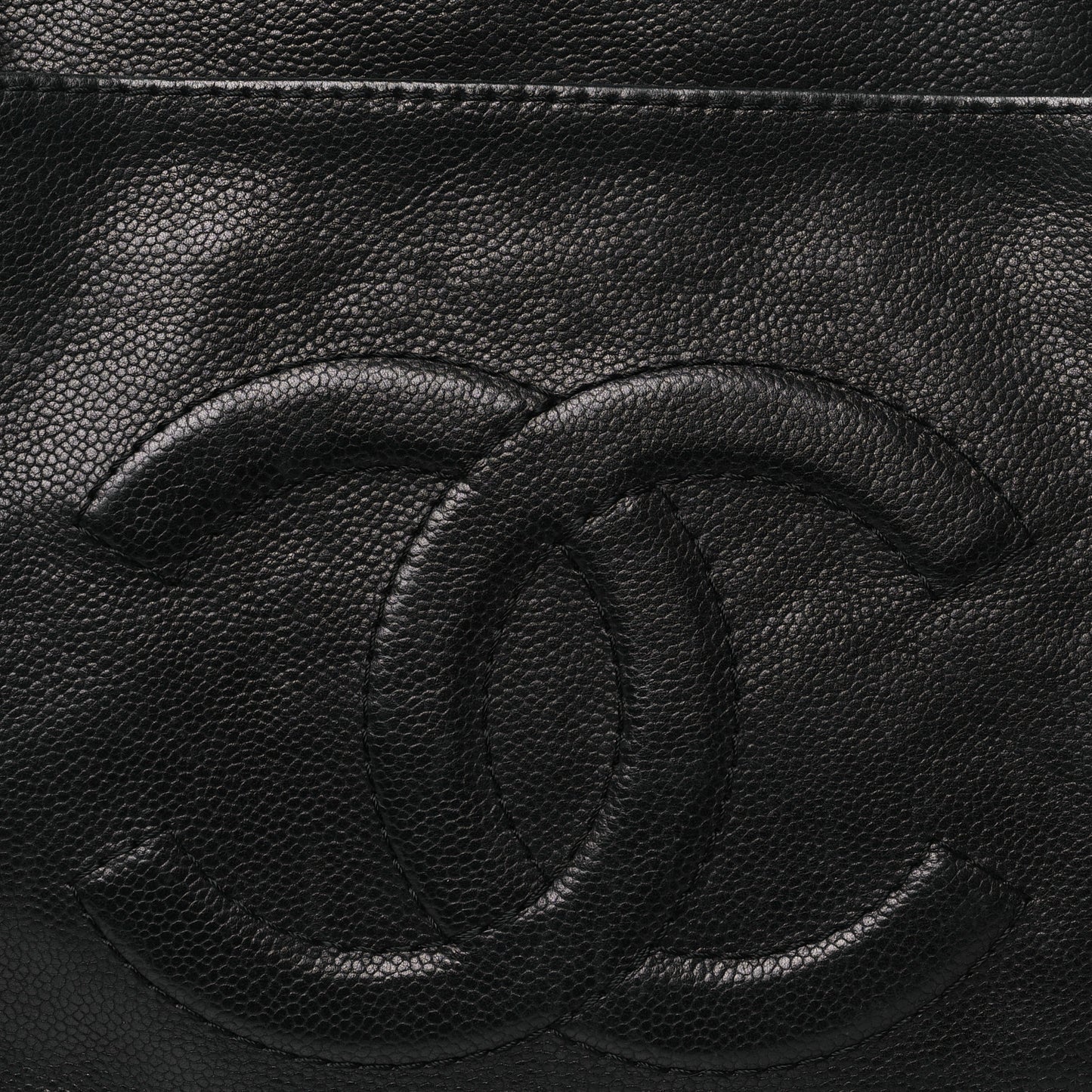 Caviar Large CC Tuck Tote Black