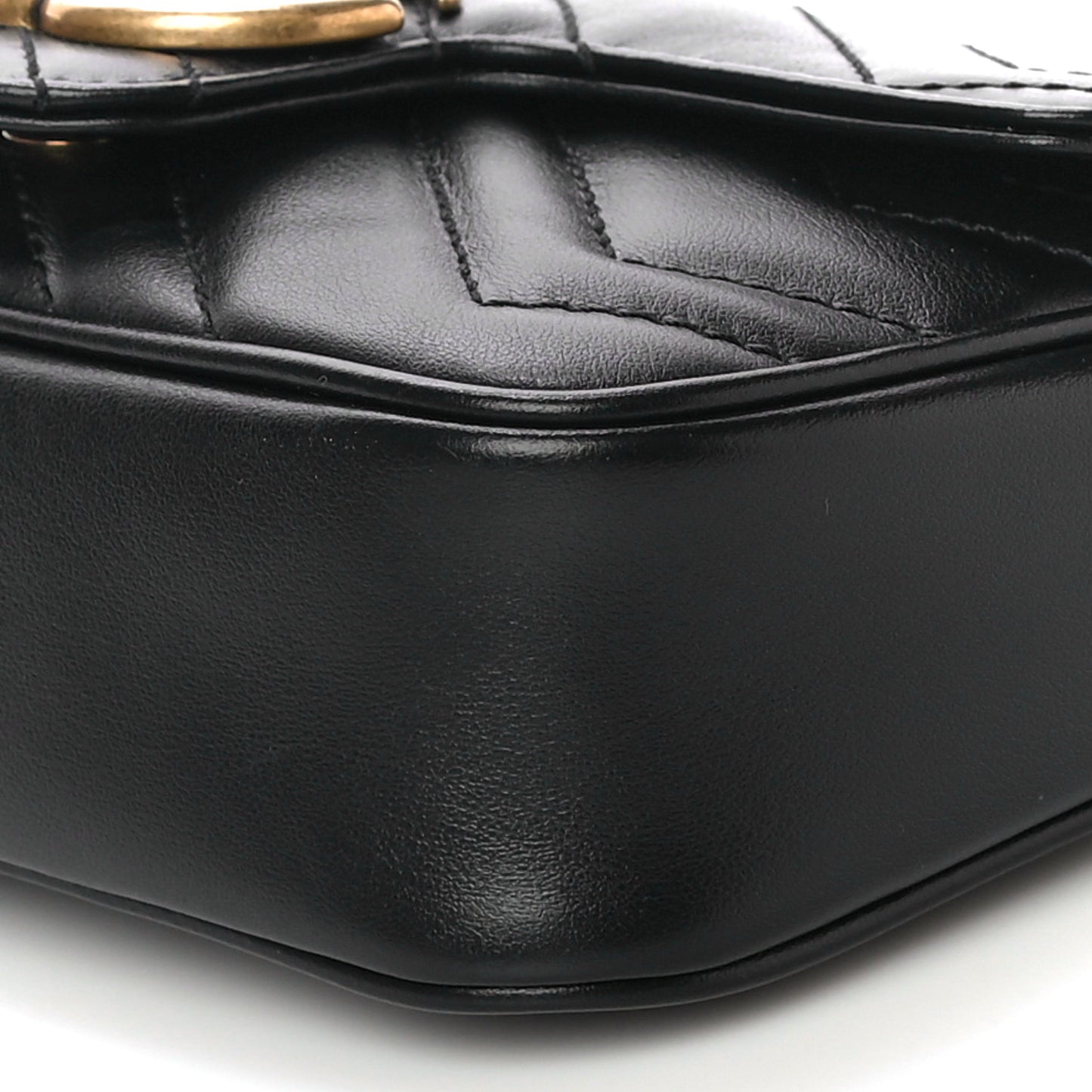 Calfskin Matelasse Super Mini GG Marmont Shoulder Bag Black