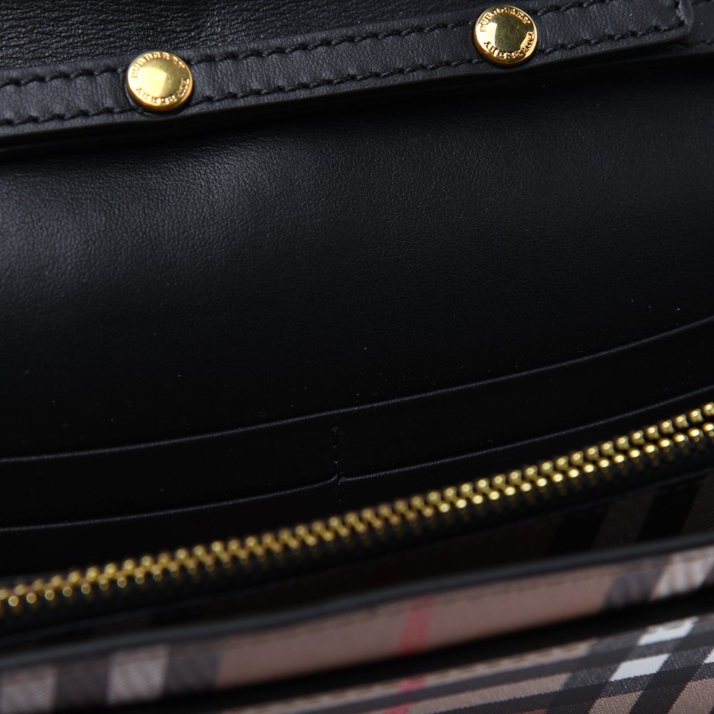 Vintage Check Henley Wallet On Chain Black
