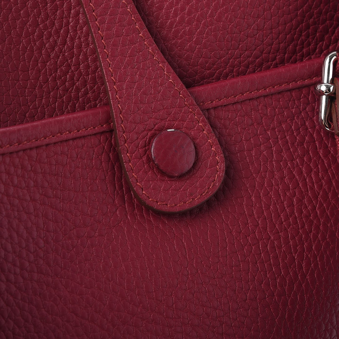 Taurillon Clemence Evelyne III PM Rubis