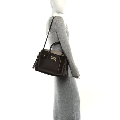 Louis Vuitton Veau Nuage Milla MM Ebene 2 of 9
