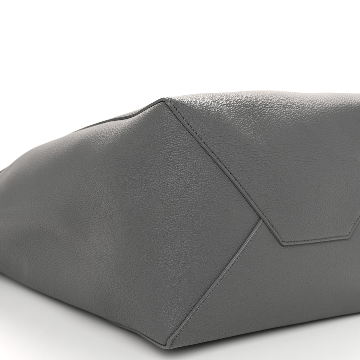 Soft Grained Calfskin Small Belt Cabas Phantom Medium Grey