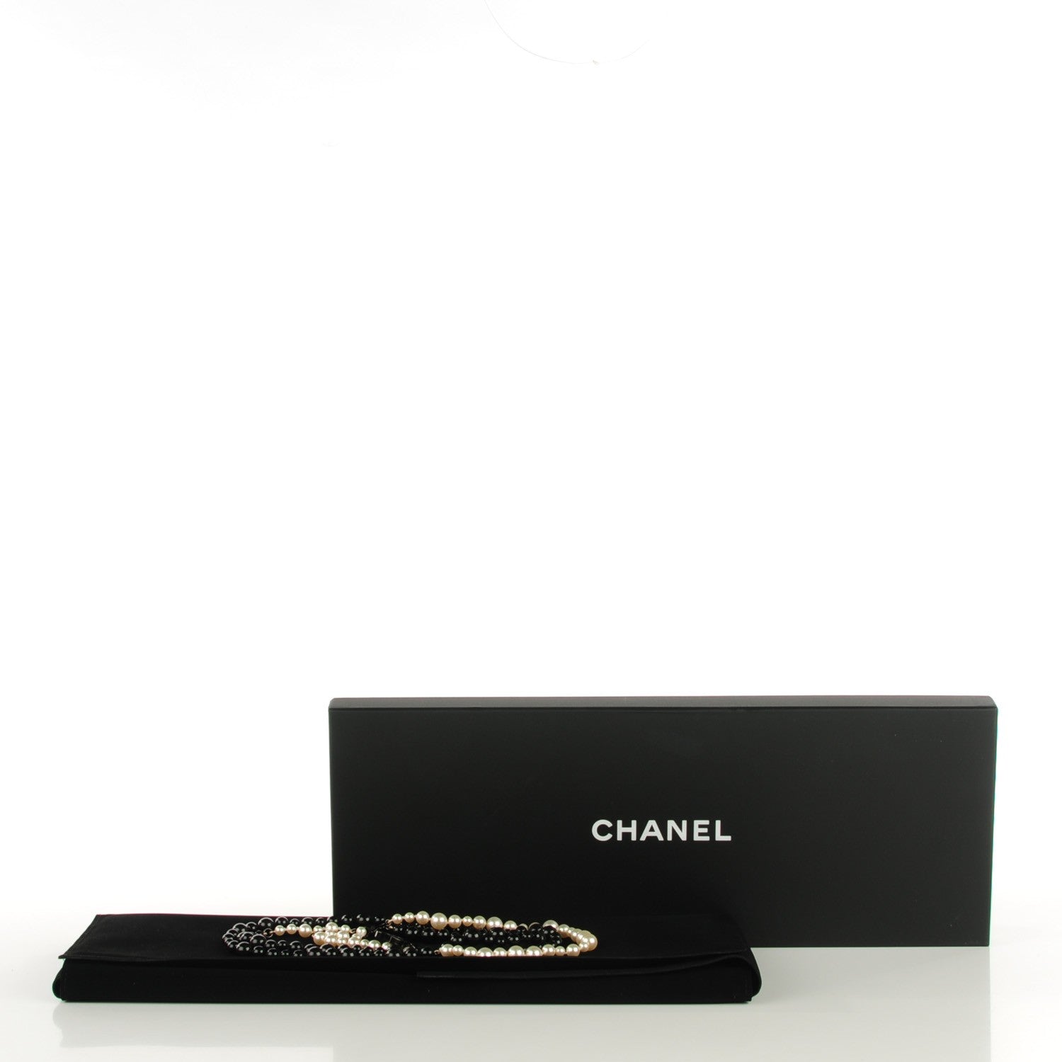 Chanel Pearl Ruthenium CC Belt Black White 5 of 5