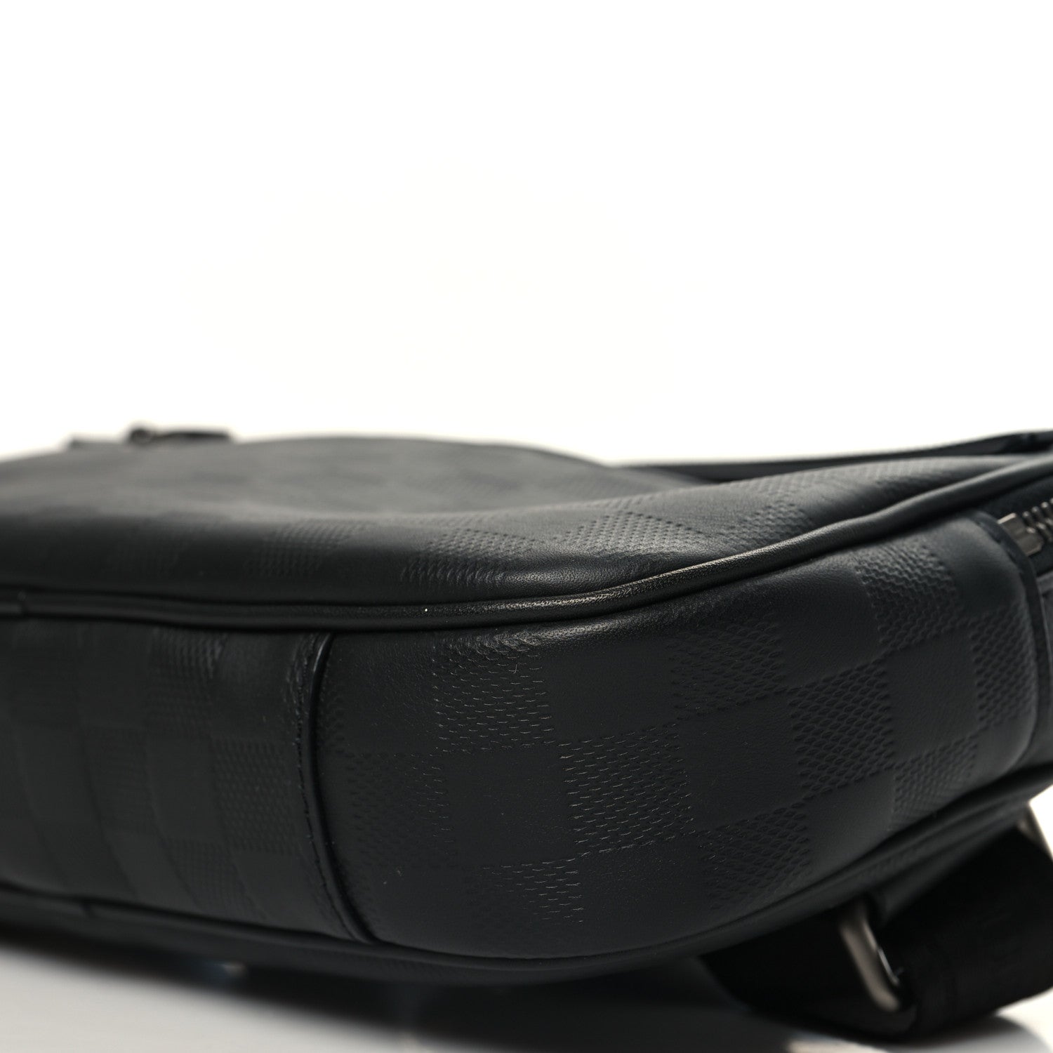 Louis Vuitton Damier Infini Ambler Onyx 9 of 9