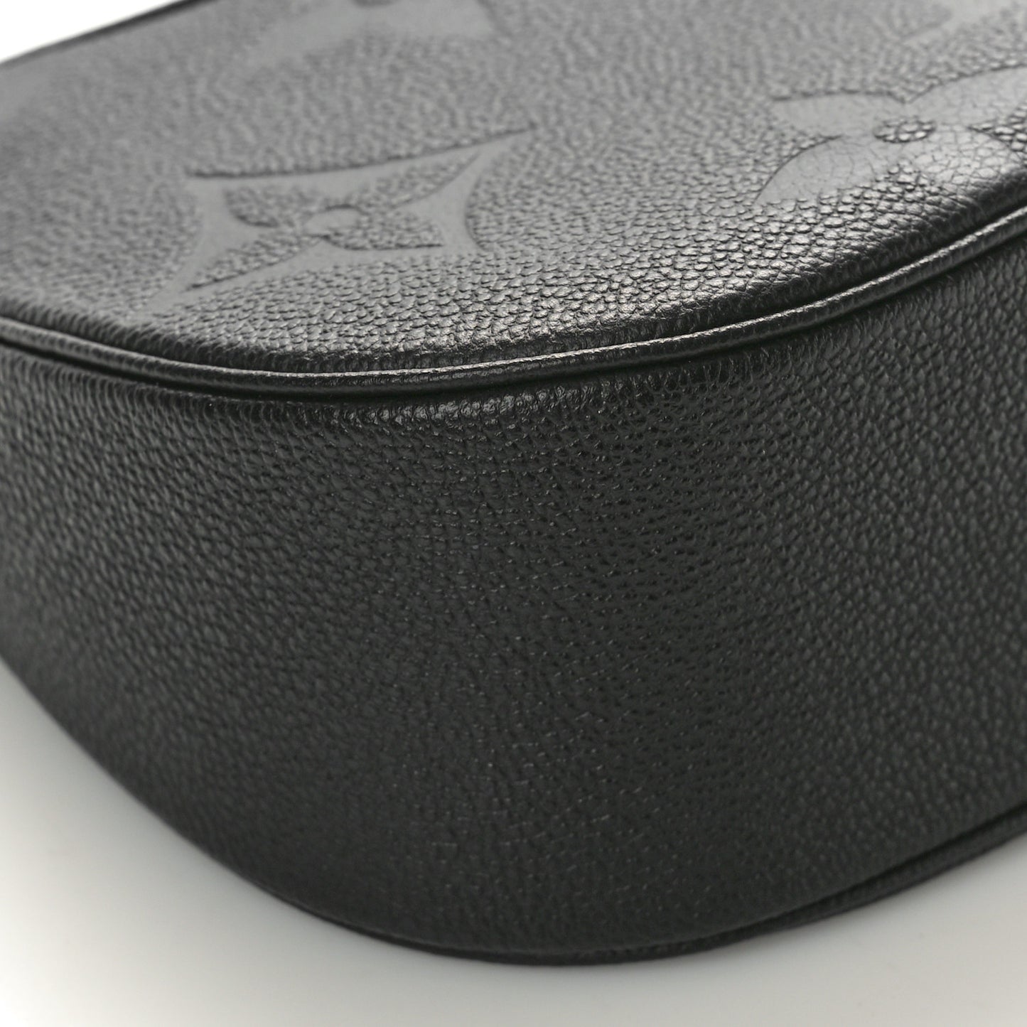 Empreinte Monogram Giant Bagatelle NM Black