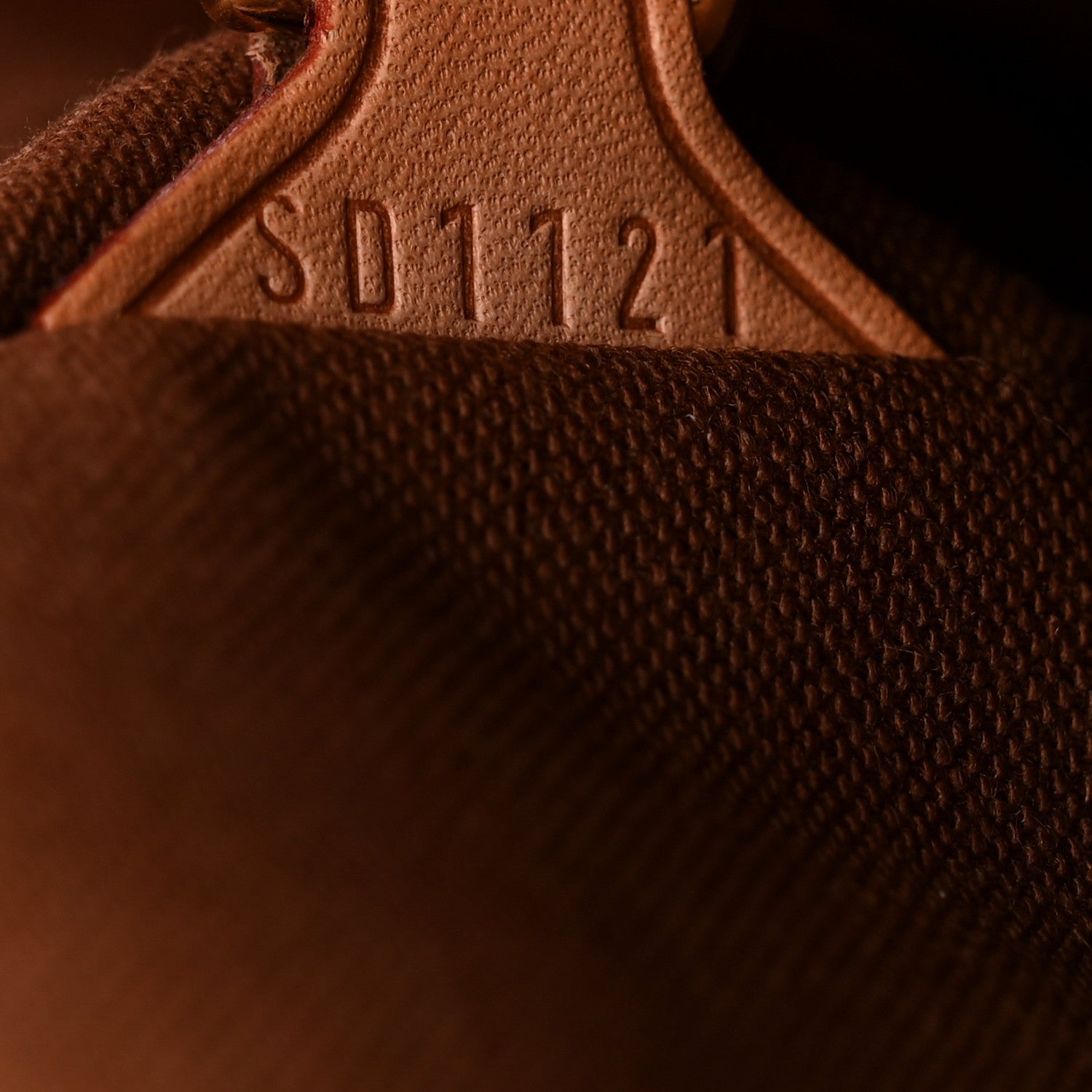 Louis Vuitton Monogram Tivoli GM 7 of 10