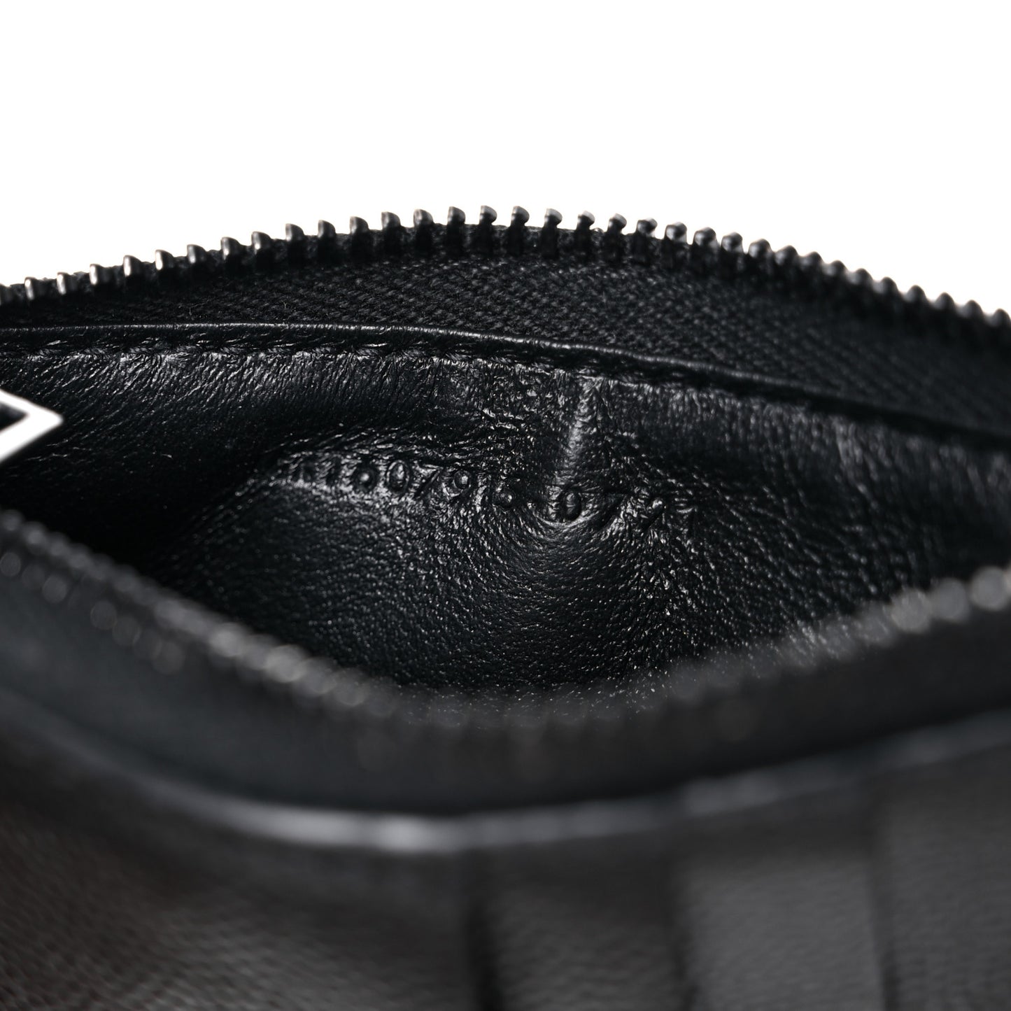 Grain De Poudre Matelasse Chevron Monogram Fragments Zippered Card Case Black