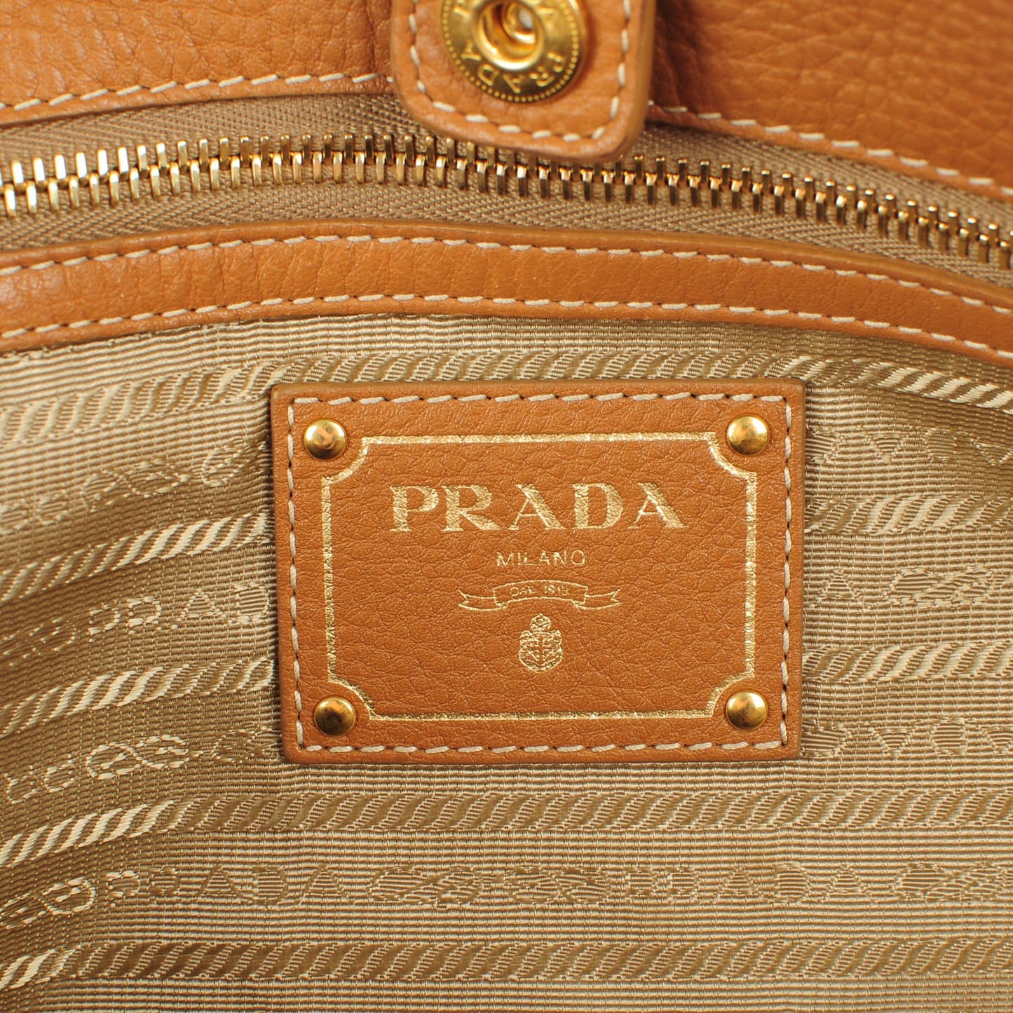 Vitello Daino East West Tote Ambra