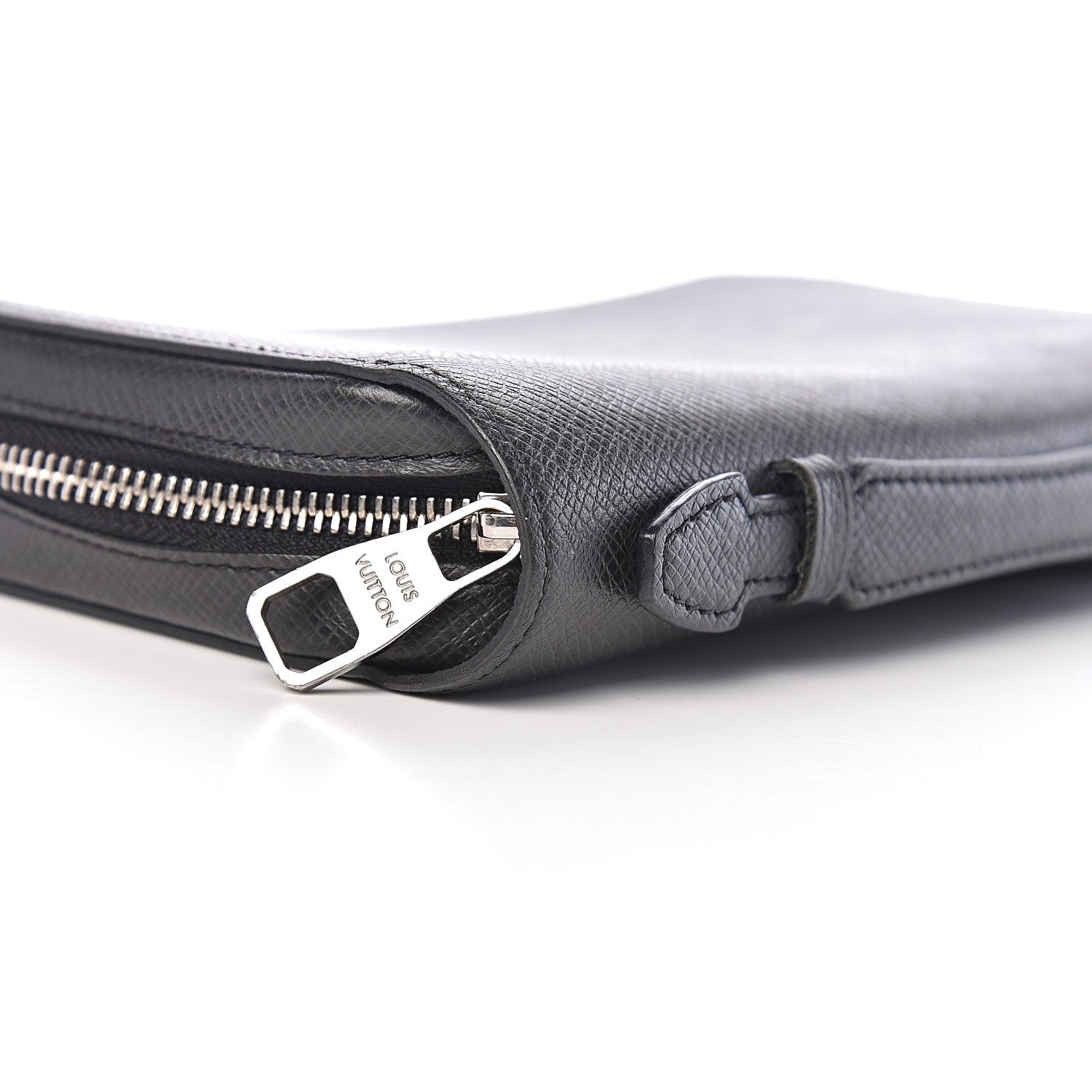 Louis Vuitton Taiga Zippy XL Wallet Black 7 of 8