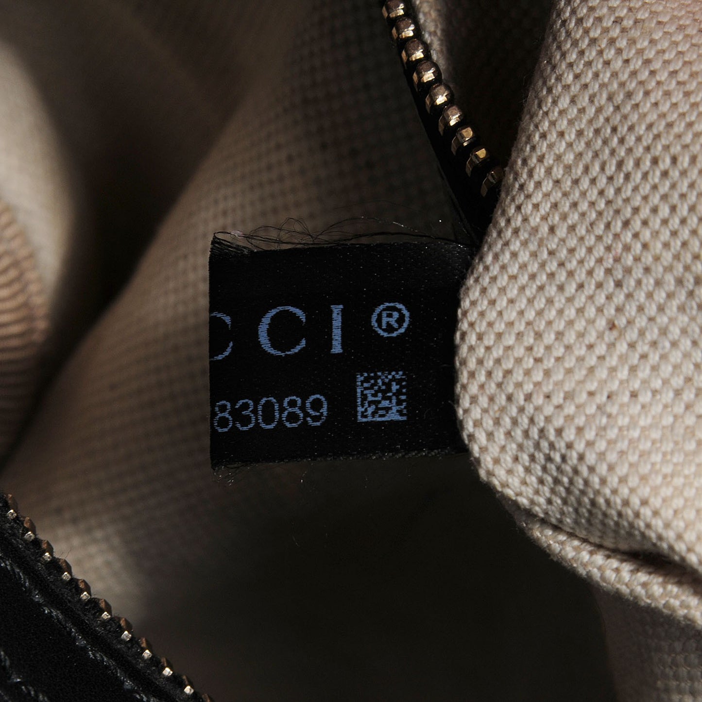 Calfskin Microguccissima Trim Medium Boston Black
